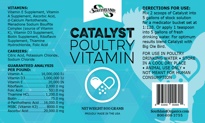 800g poultry vitamin powder supplement in a green and white bag by Southland Organics for chicken health.