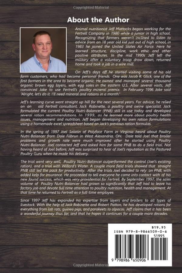 Niche Poultry Feeding and Management by Jeff Mattocks (paperback)