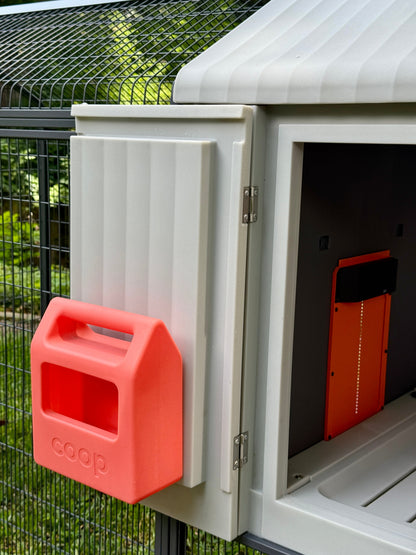 Gallinero inteligente automatizado + corral de acero - Cámaras con IA y control por app