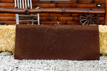 HenGear 24" Galvanized Rollout Nest Box - 20 Hens Premium