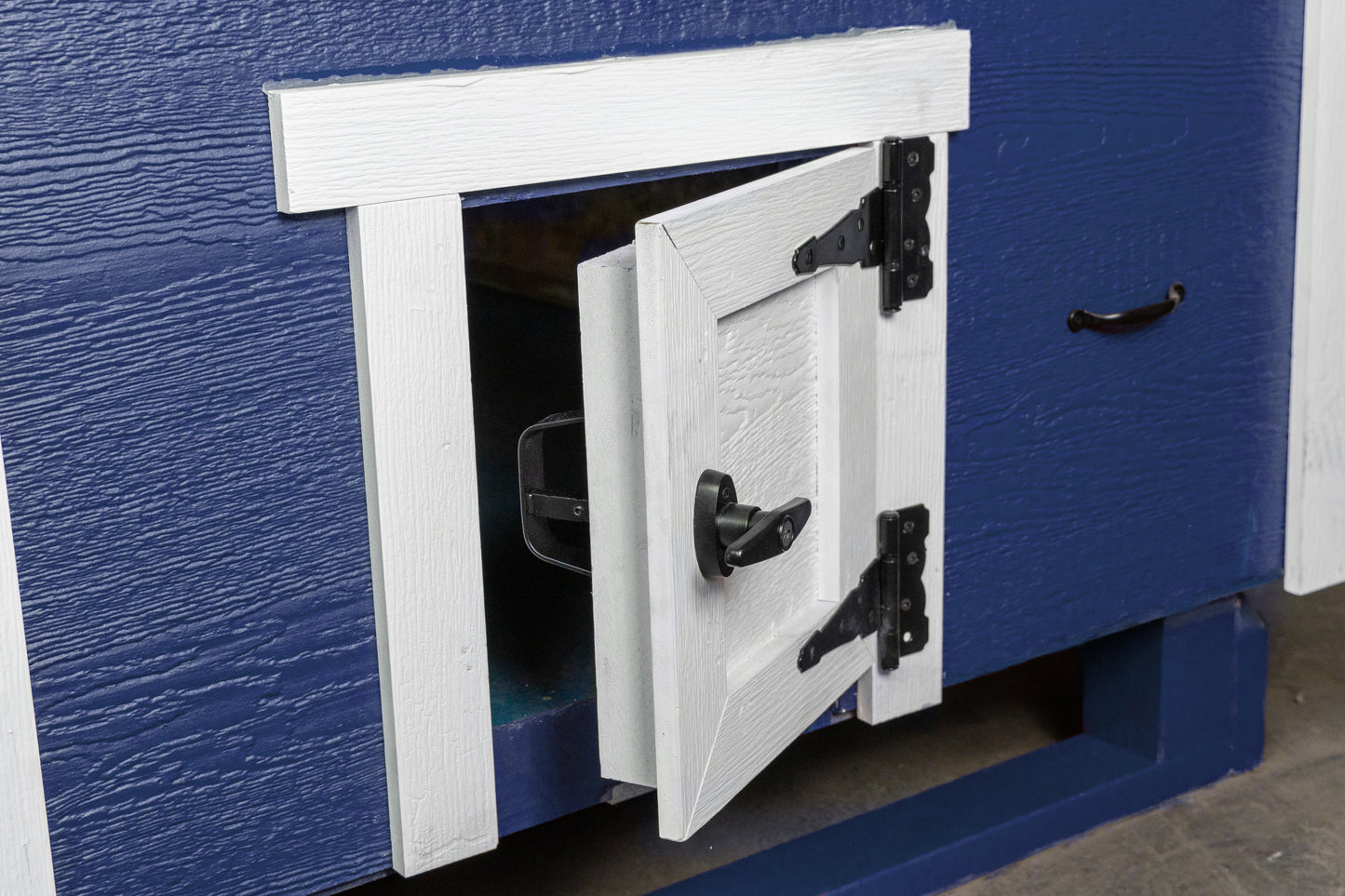 OverEZ Large Chicken Coop - Heavy Duty Wood - Up to 15 Chickens