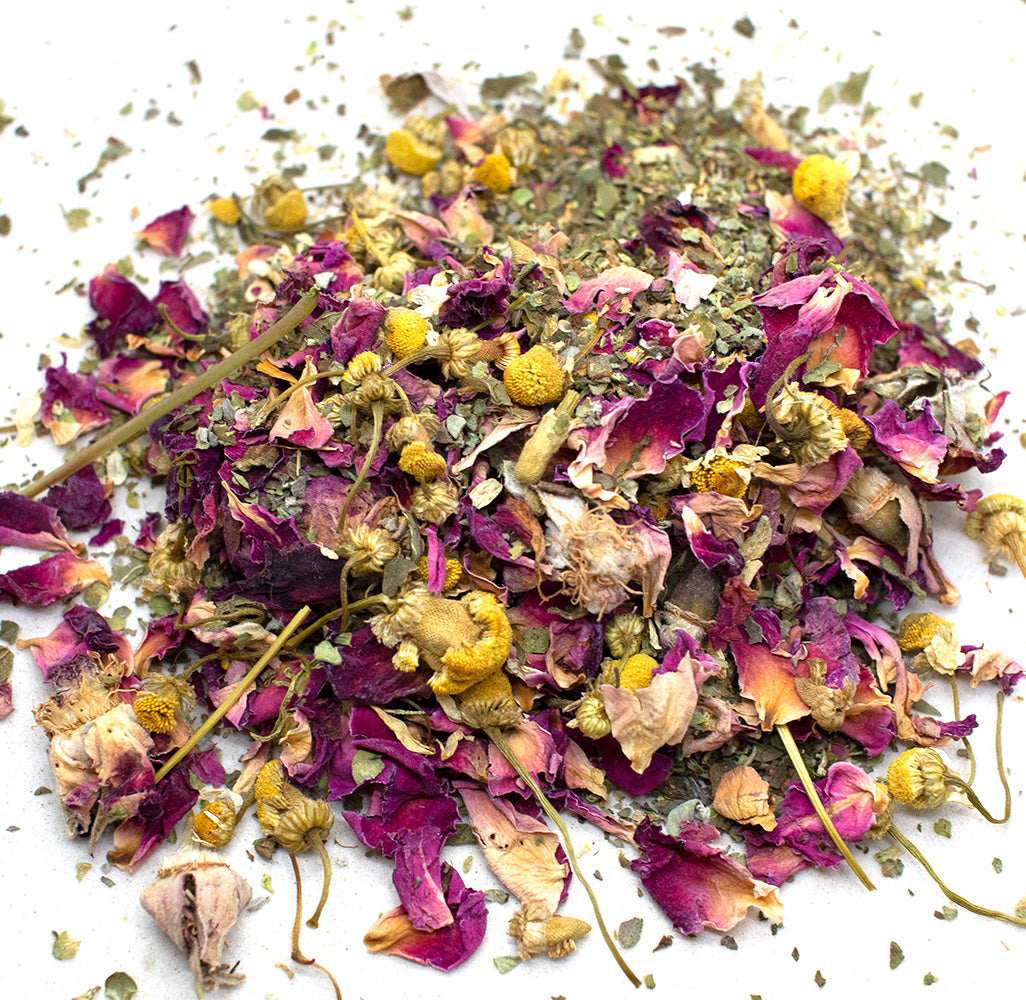 Nesting Box Herbs for Chickens - Natural Heather & Rose Blend